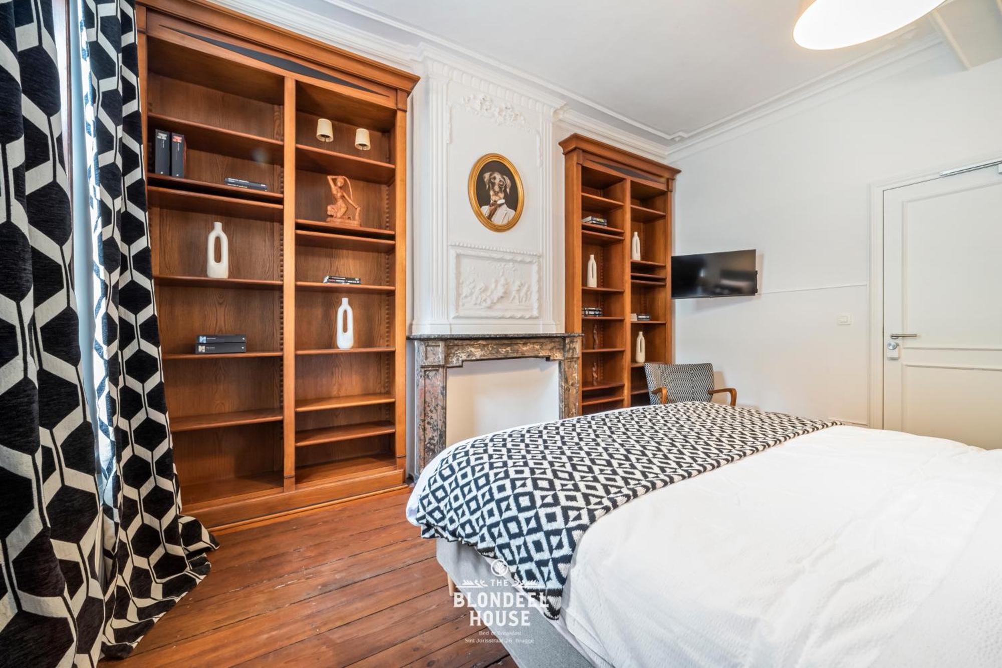 Bed & Breakfast The Blondeel House Brugge Center Екстериор снимка