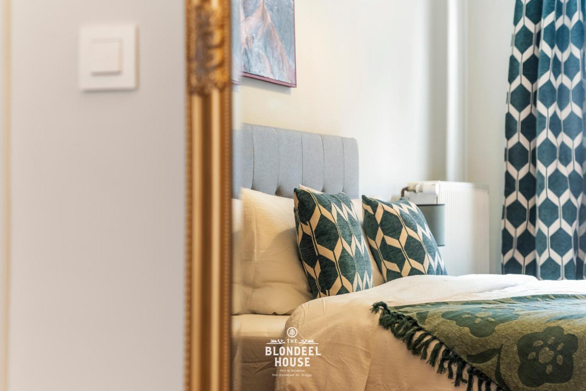 Bed & Breakfast The Blondeel House Brugge Center Екстериор снимка