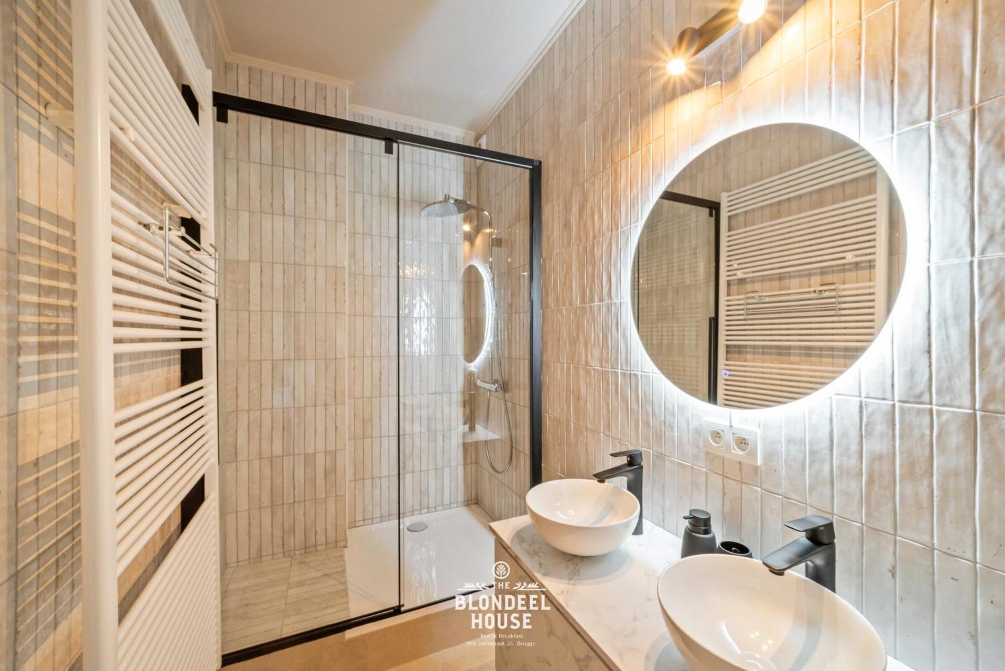 Bed & Breakfast The Blondeel House Brugge Center Екстериор снимка